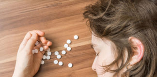 clinton-foundation_-pharma-co.-partner-to-provide-free-narcan-to-colleges_720