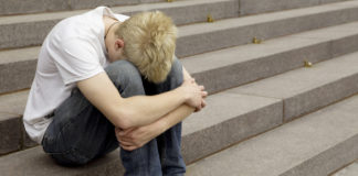 Opioid-addicted teens lack medication-assisted treatment