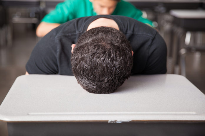 poor_sleep_habits_linked_to_alcohol_use_disorder_in_youths_720
