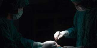 What happens when surgeons limit postoperative opioid prescriptions?