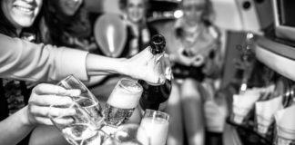 Why are wealthy teens more likely to get addicted