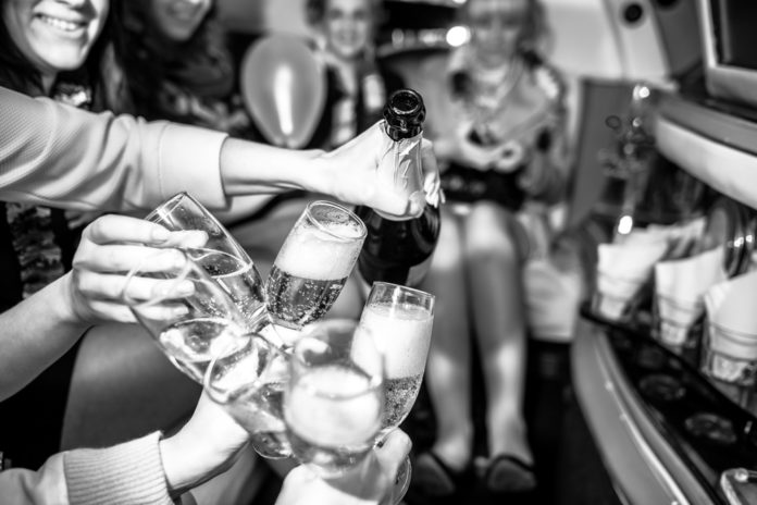 Why are wealthy teens more likely to get addicted